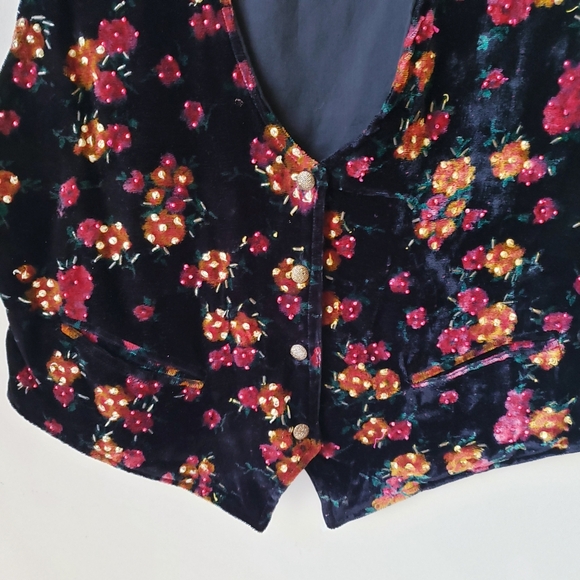 Vintage A.J. Black Floral Vest - Picture 2 of 8
